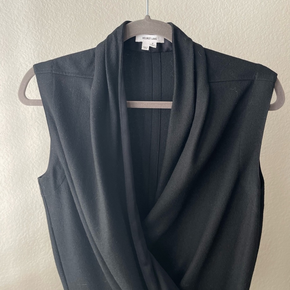 Black Sleeveless Drape Top - Picture 2 of 8